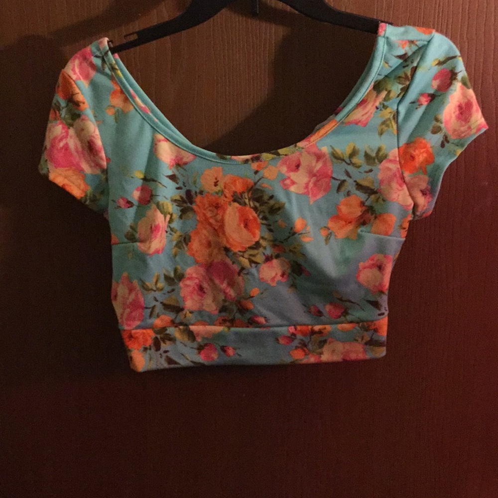 Spring crop top❗️❗️